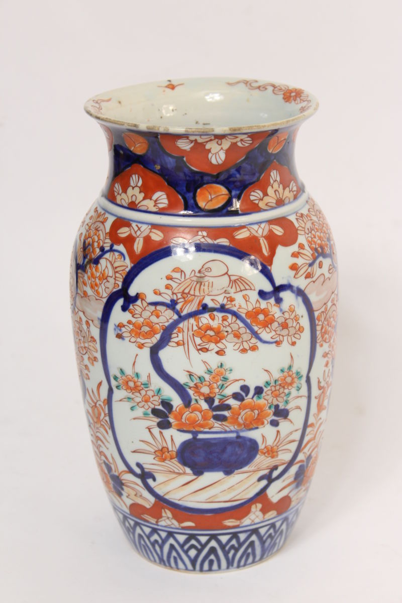 Afvoer Kano optocht Antique Imari vase - Nicholson Antiques